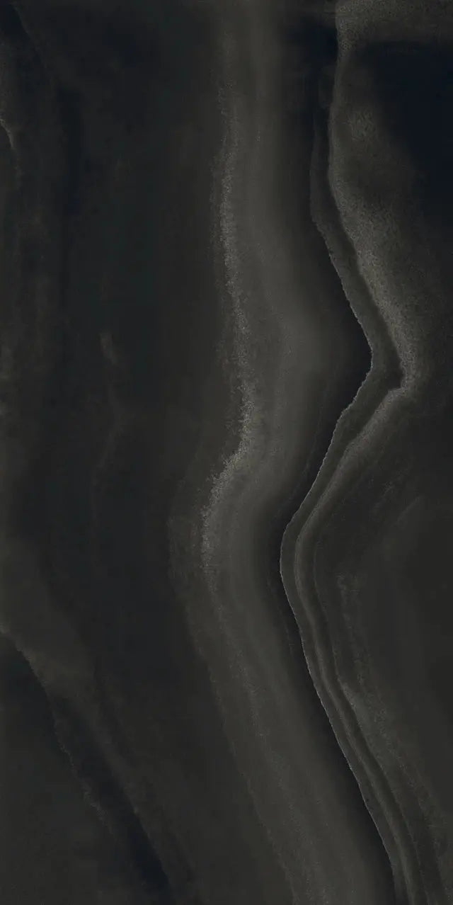 Eccentric Luxe Smoky Black Casa Serano