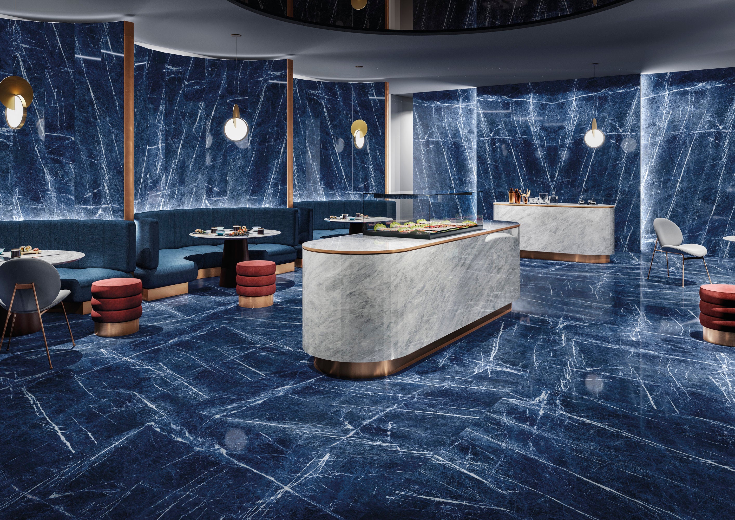 Marmi Maxfine Brazilian Blue posé dans un restaurant