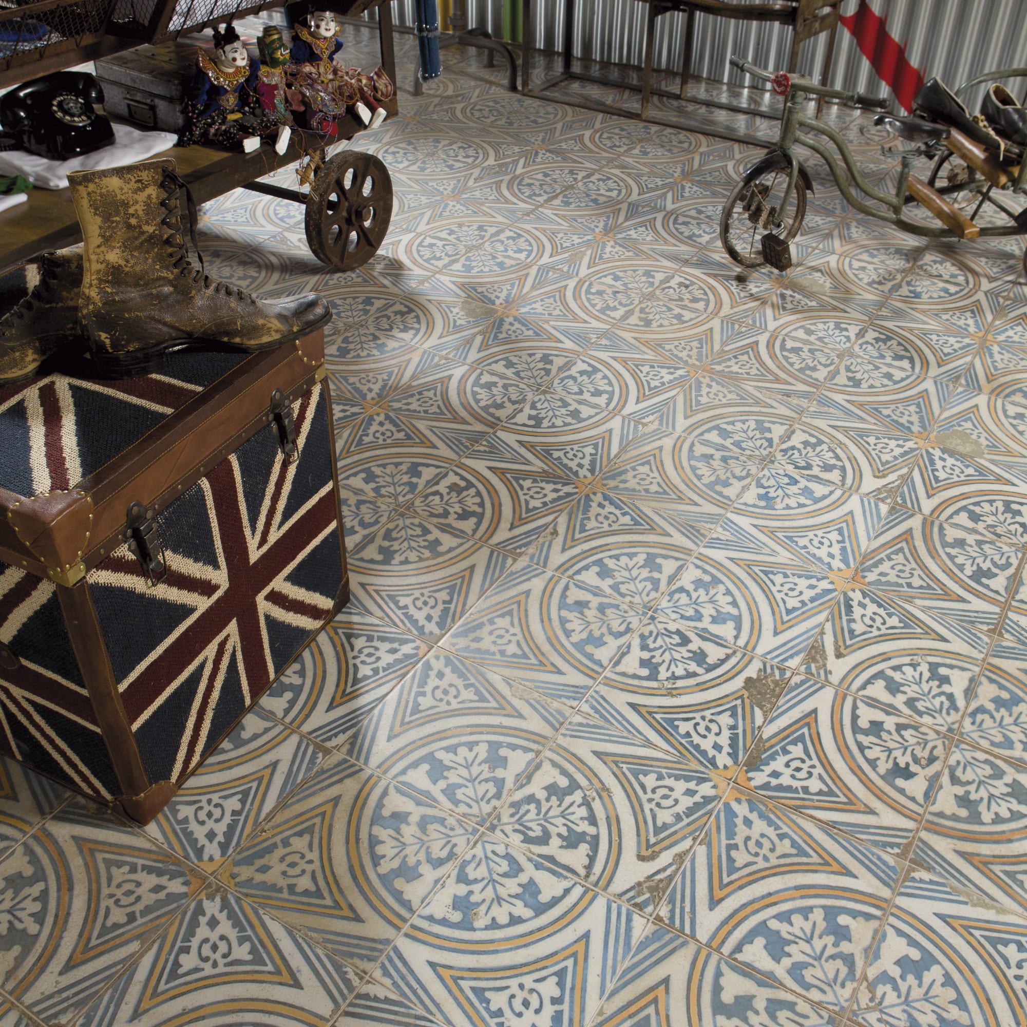 Carrelage Vintage effet Carreau ciment Bleu Delos 45x45x0,95 cm Azoria - Sol et mur intérieur Peronda