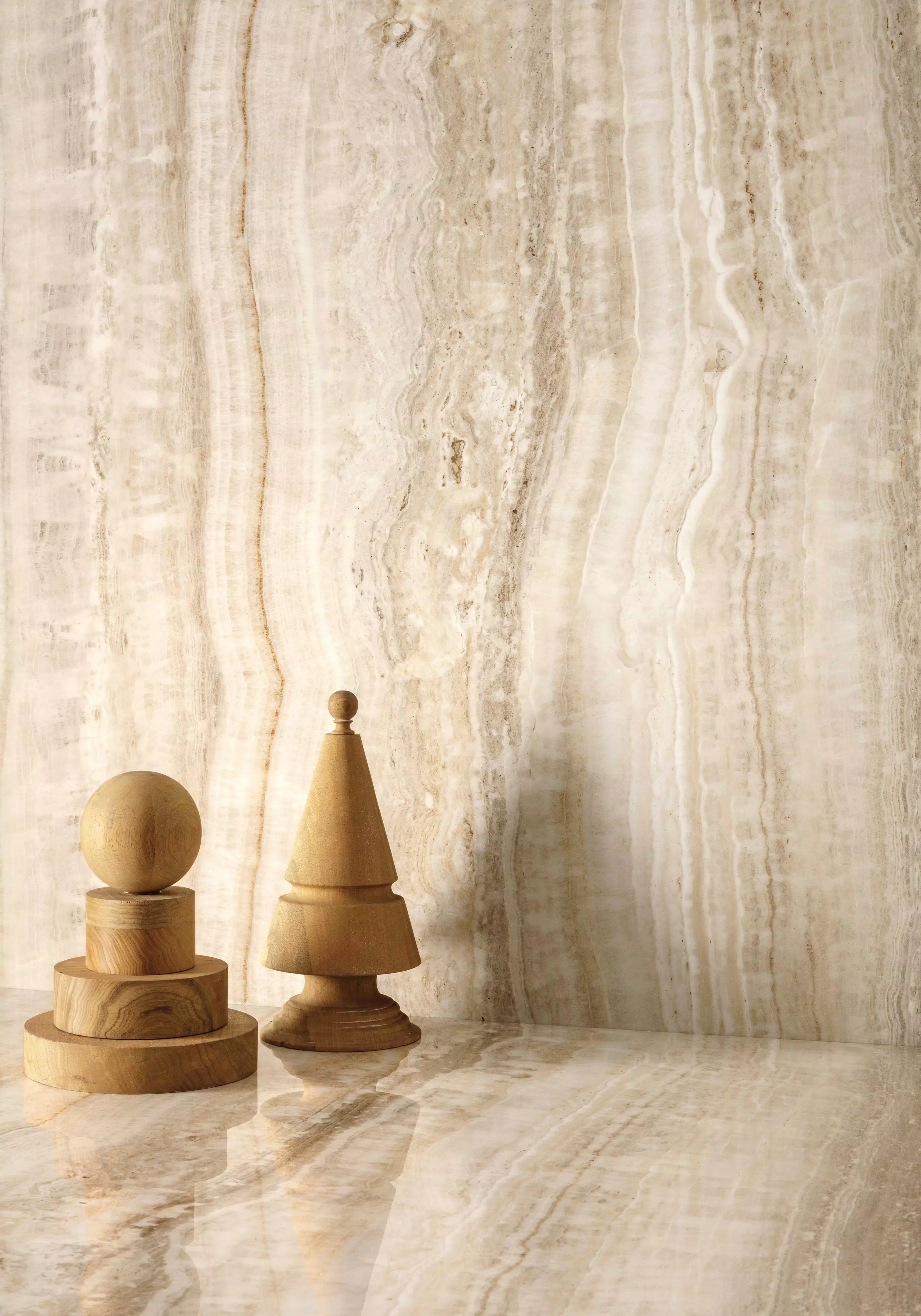Eccentric Luxe Almond
