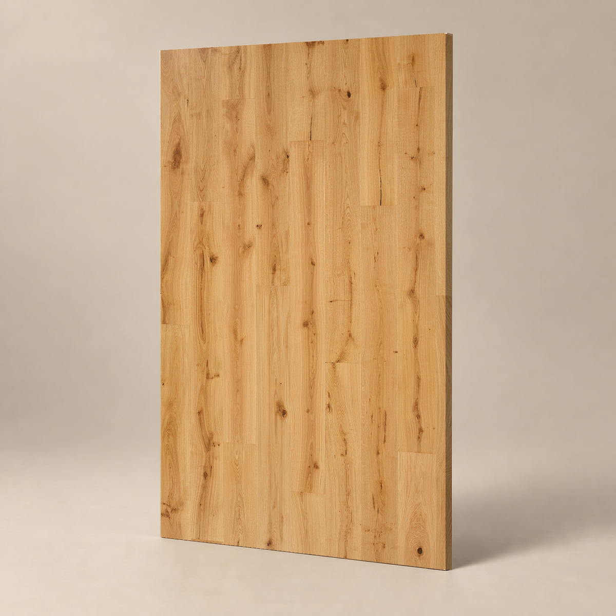Parquet CLASSIC A - NATUREL - VERNIS UV — échantillon sur fond grège