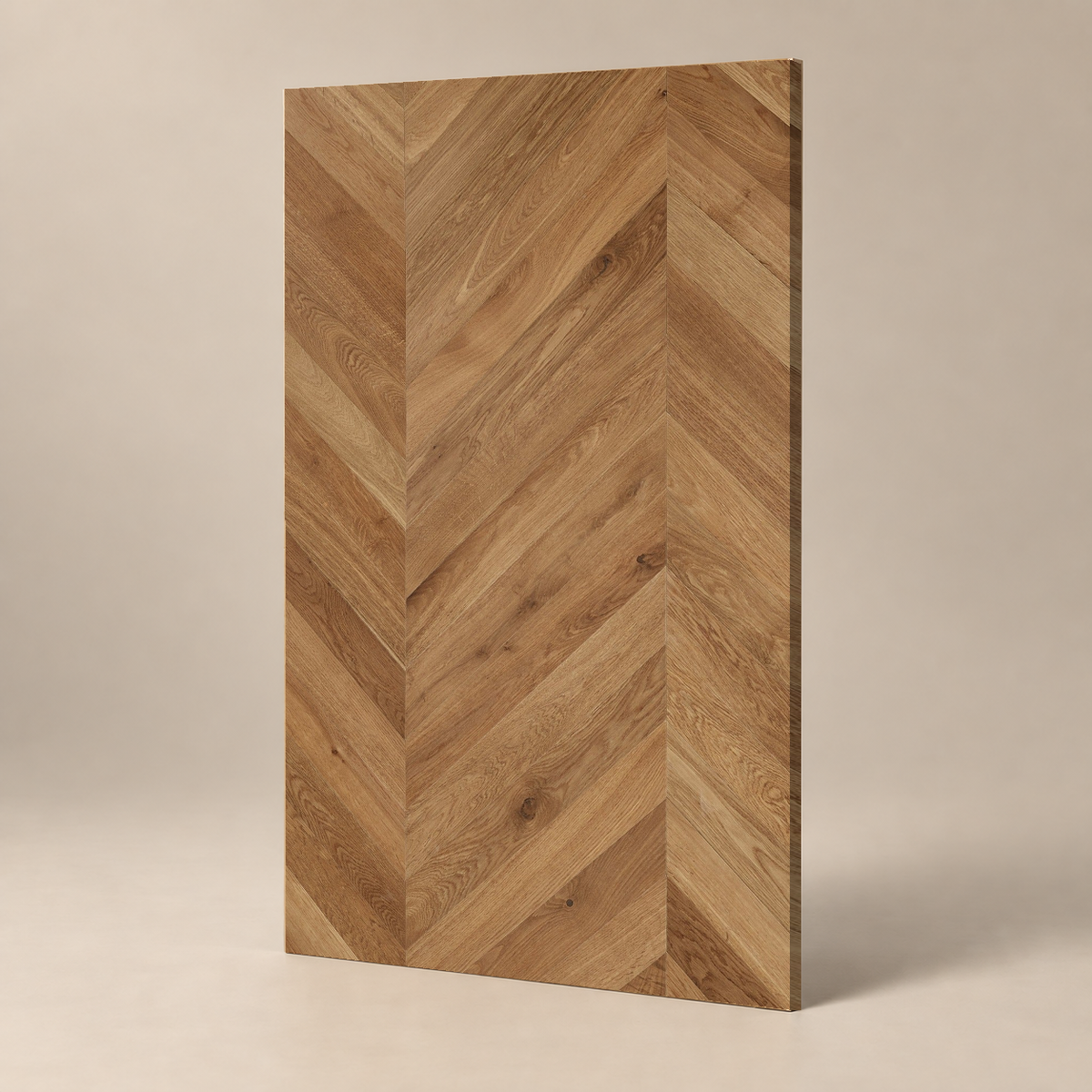 Parquet CLASSIC A - HONFLEUR - VERNIS UV FUMÉ - POINT DE HONGRIE — échantillon sur fond grège