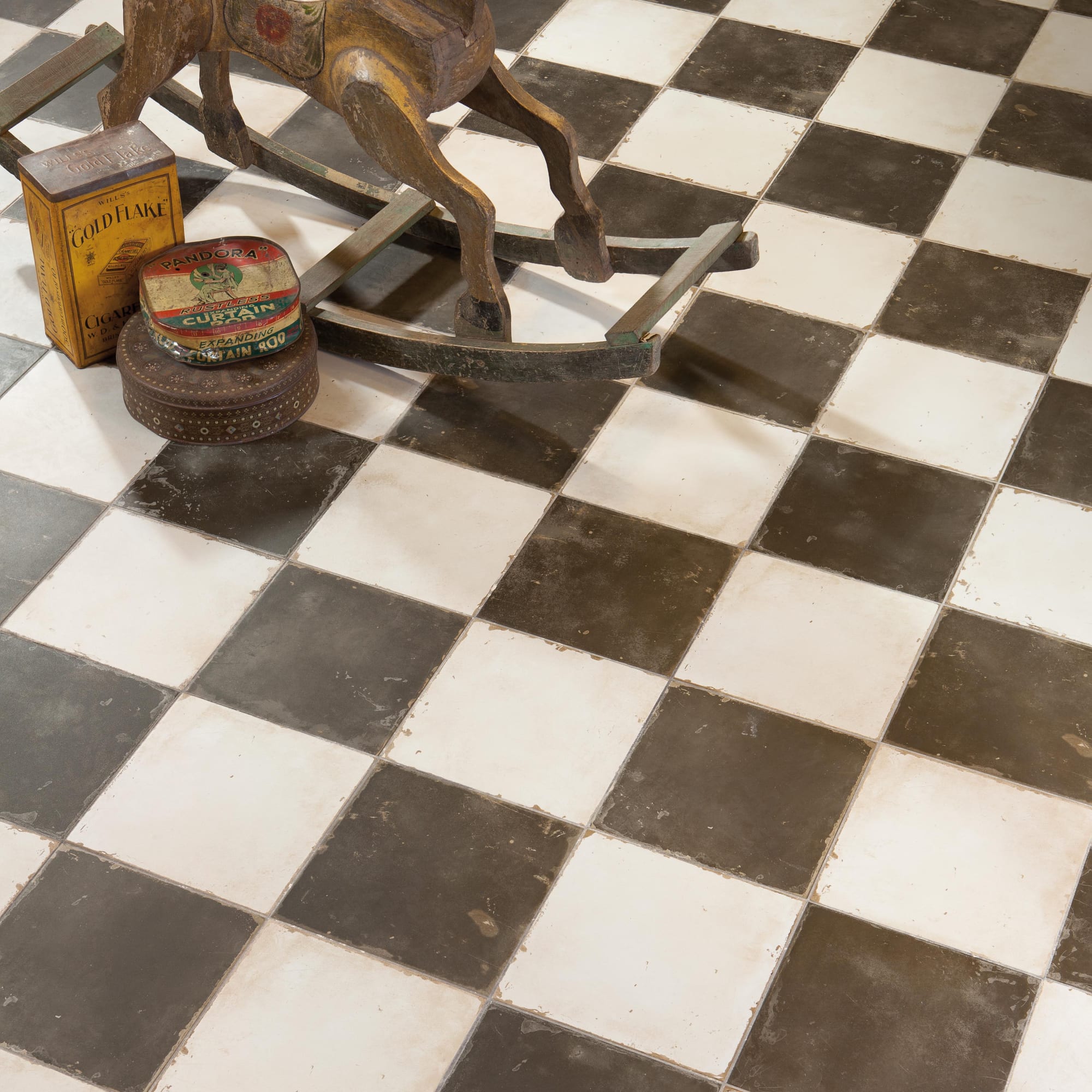 Carrelage Vintage effet Carreau ciment Noir Damier 45x45x0,95 cm Rovessa - Sol et mur intérieur Peronda