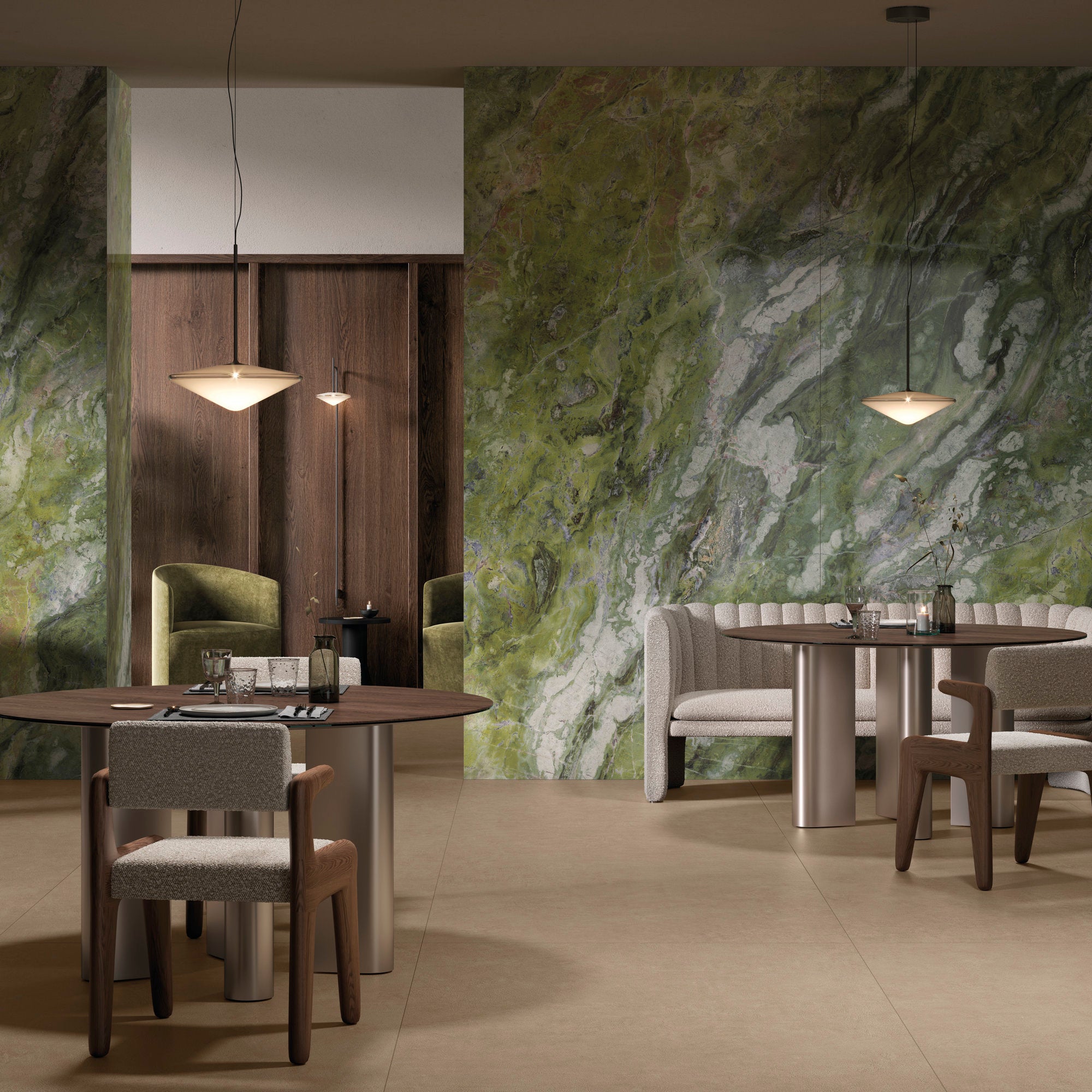 Marmi Maxfine Connemarble Irish posé dans un restaurant