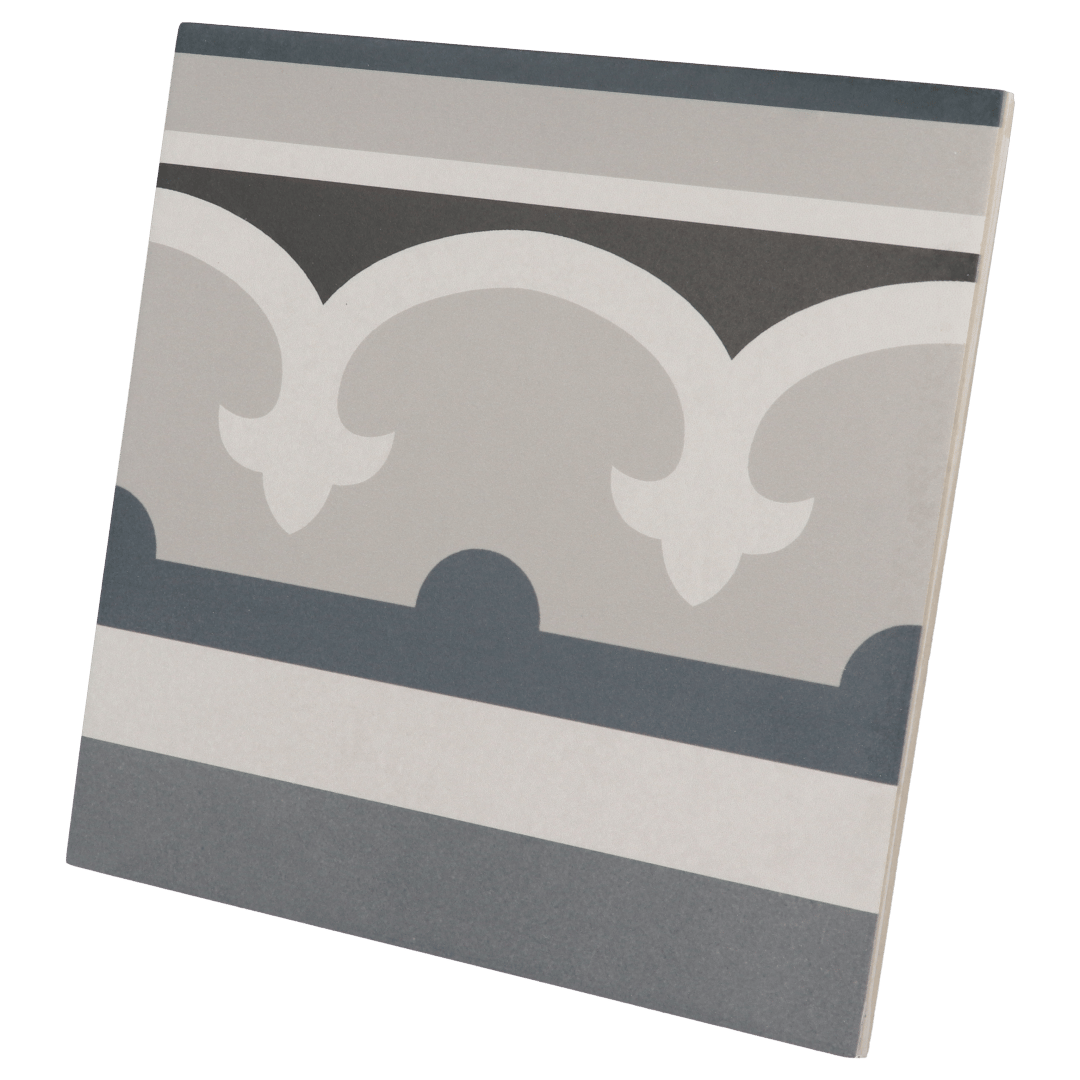 Caprice Chatelet / Corner / Border