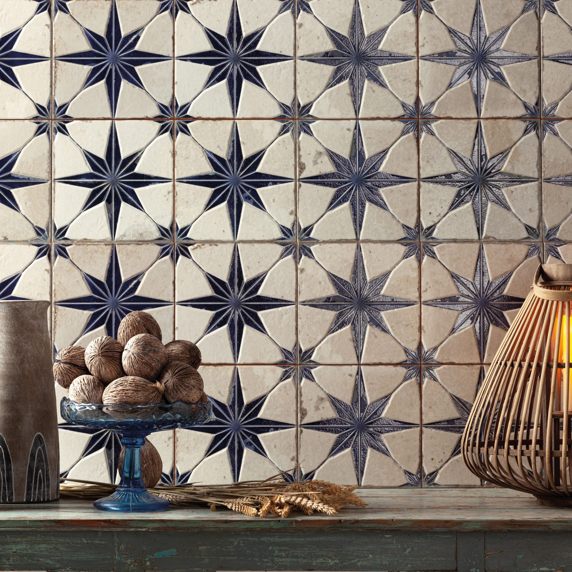 Carrelage Vintage effet Carreau ciment 3D Etoile Bleue et Fond Blanc 45x45x0,95 cm Sparta - Sol et mur intérieur Peronda
