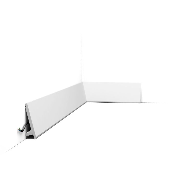 SX179 Diagonale – Plinthe décorative